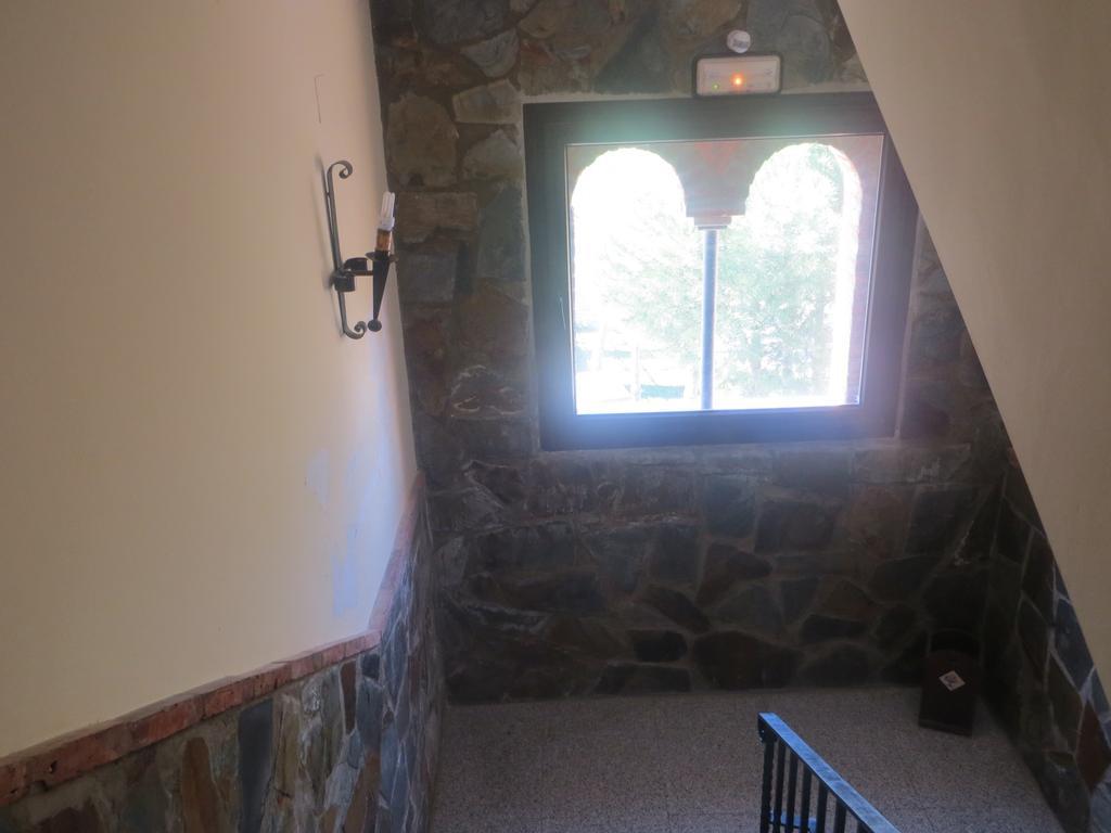 Hostal Rest. Campoabierto Valencia de las Torres 외부 사진