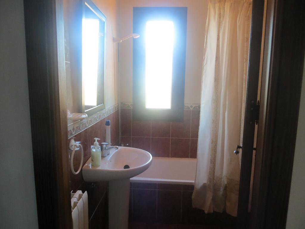 Hostal Rest. Campoabierto Valencia de las Torres 객실 사진